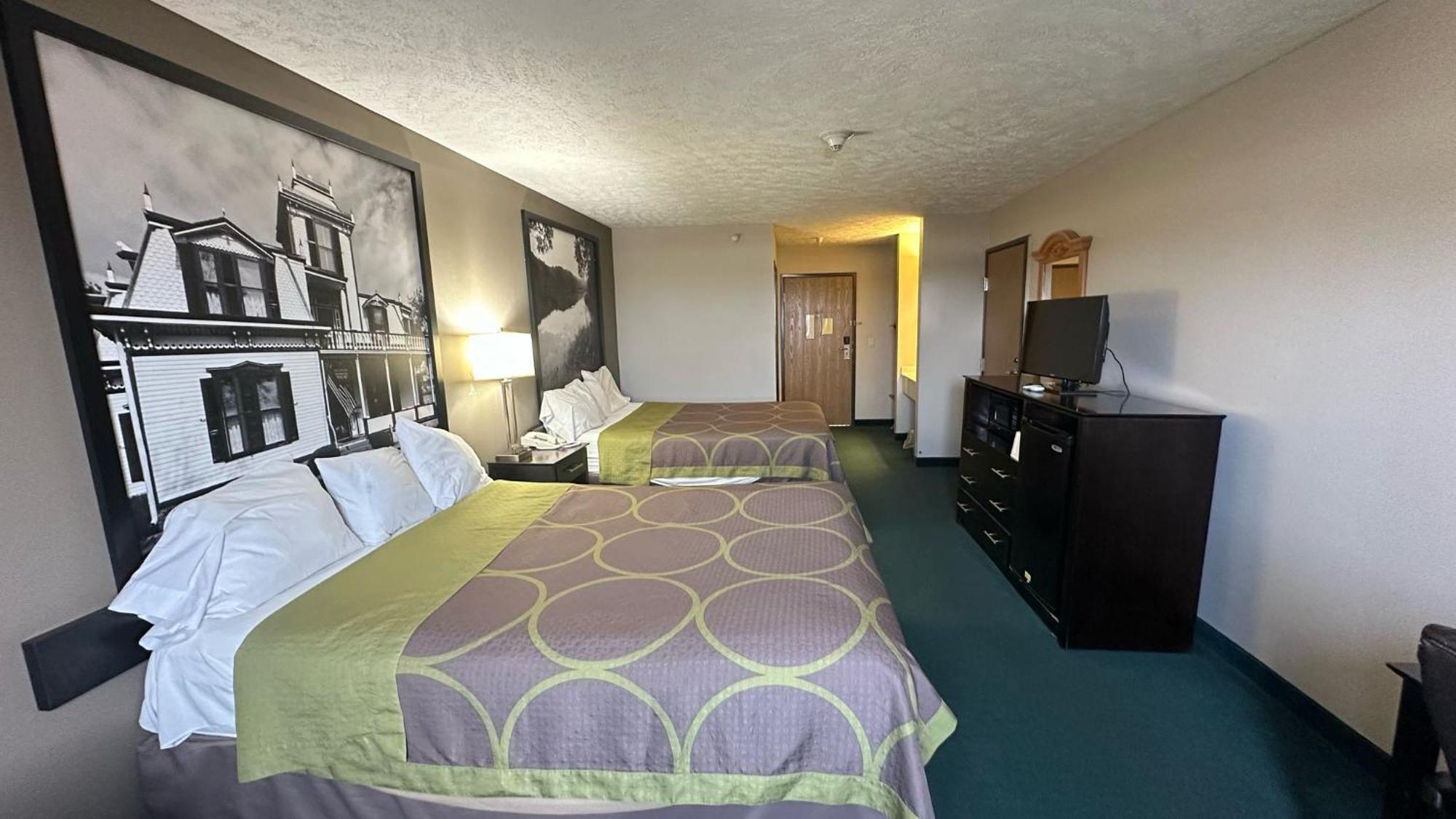 Burgundy Inn & Suites By Oyo El Paso Eksteriør bilde